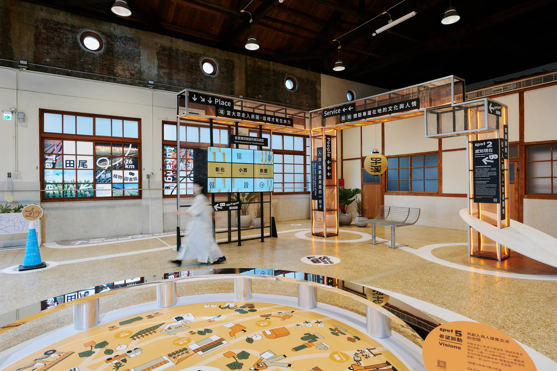 20251013_exhibition_2.jpg